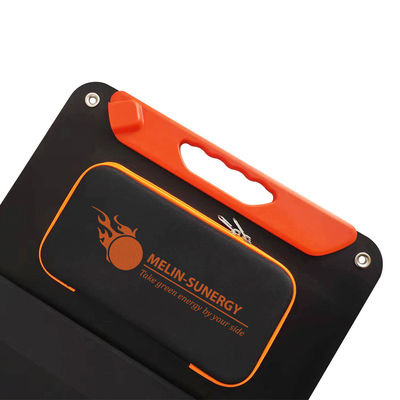 IP65 แผ่นแสงอาทิตย์พับพกพา 400W สําหรับบ้านและแคมป์