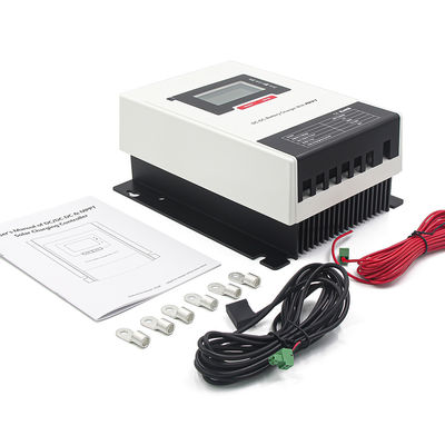 IP32 DC DC Charger MPPT แหล่งชาร์จแสงอาทิตย์ 30A น้ําหนักเบา 12 / 24Vdc ความดันปริมาณ